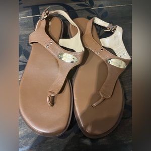 Michael kors mk plate sandals